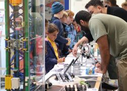 Wissenschaft Erleben Jena Begeistert Mit Zwei Grossen Festivals 23